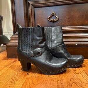 Dansko Rhihanna Black Boots